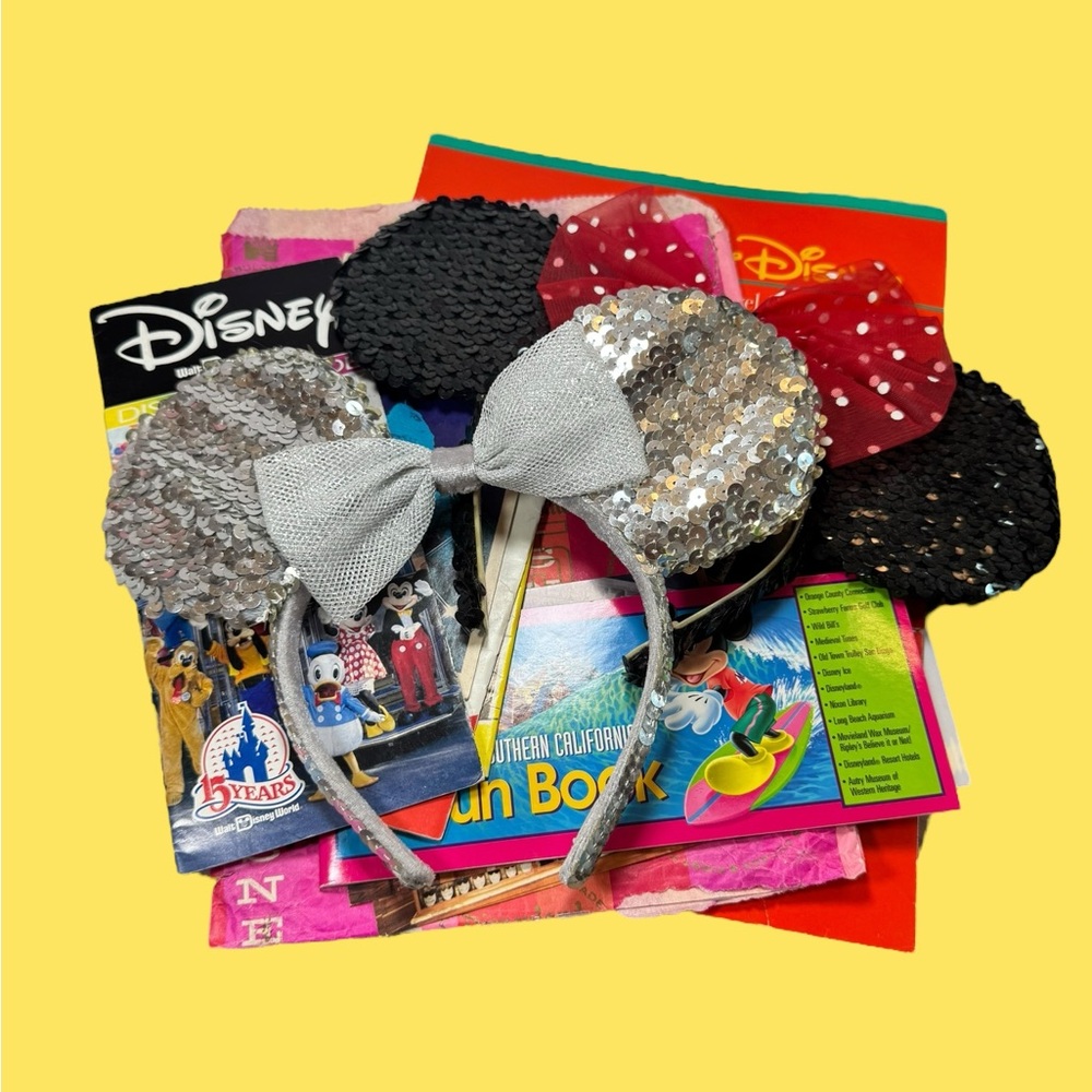 Disney Bundle - Picture 3 of 17